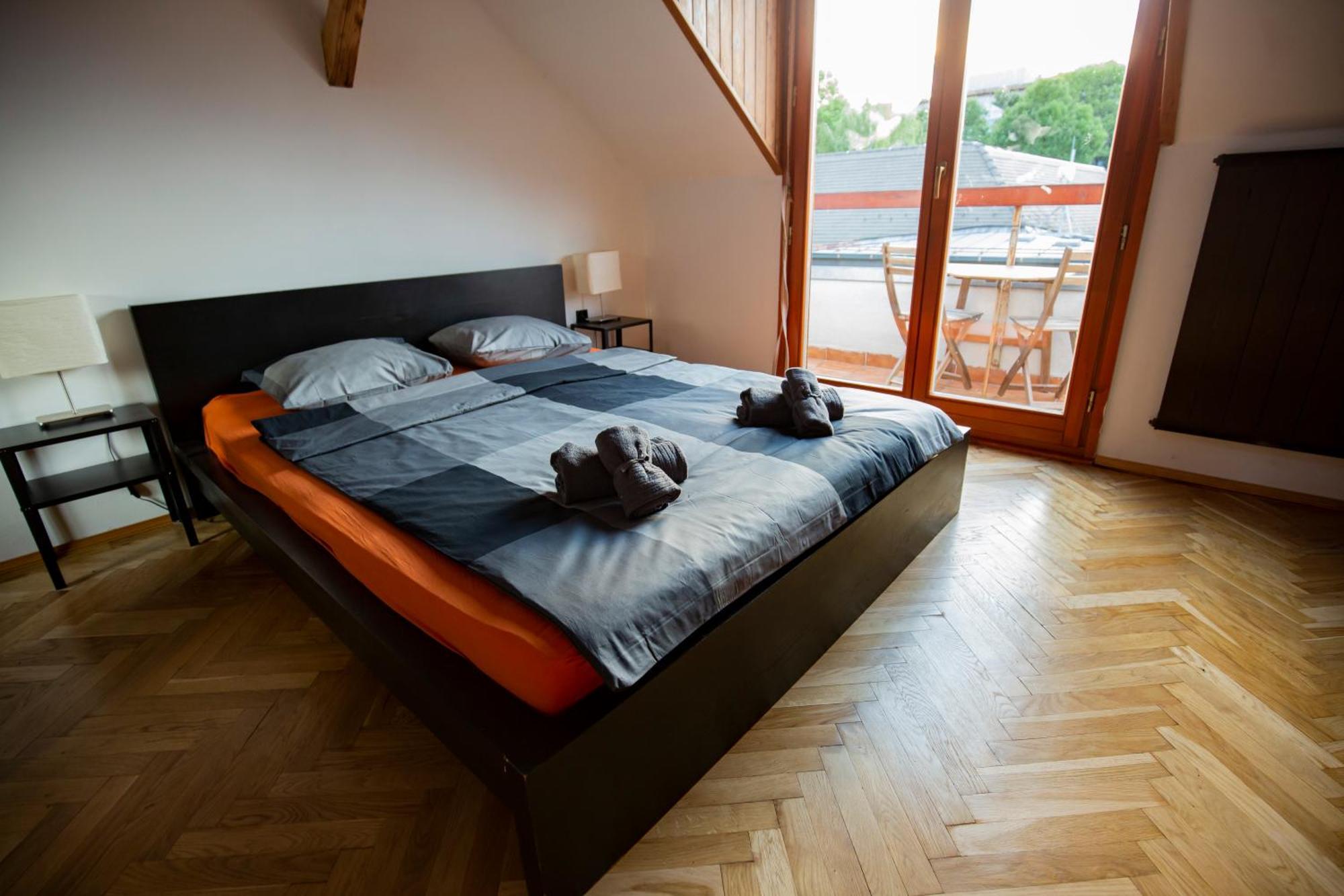 Apartment Huge 2 Bedroom Flat With Stunning View - Close To Sziget *
