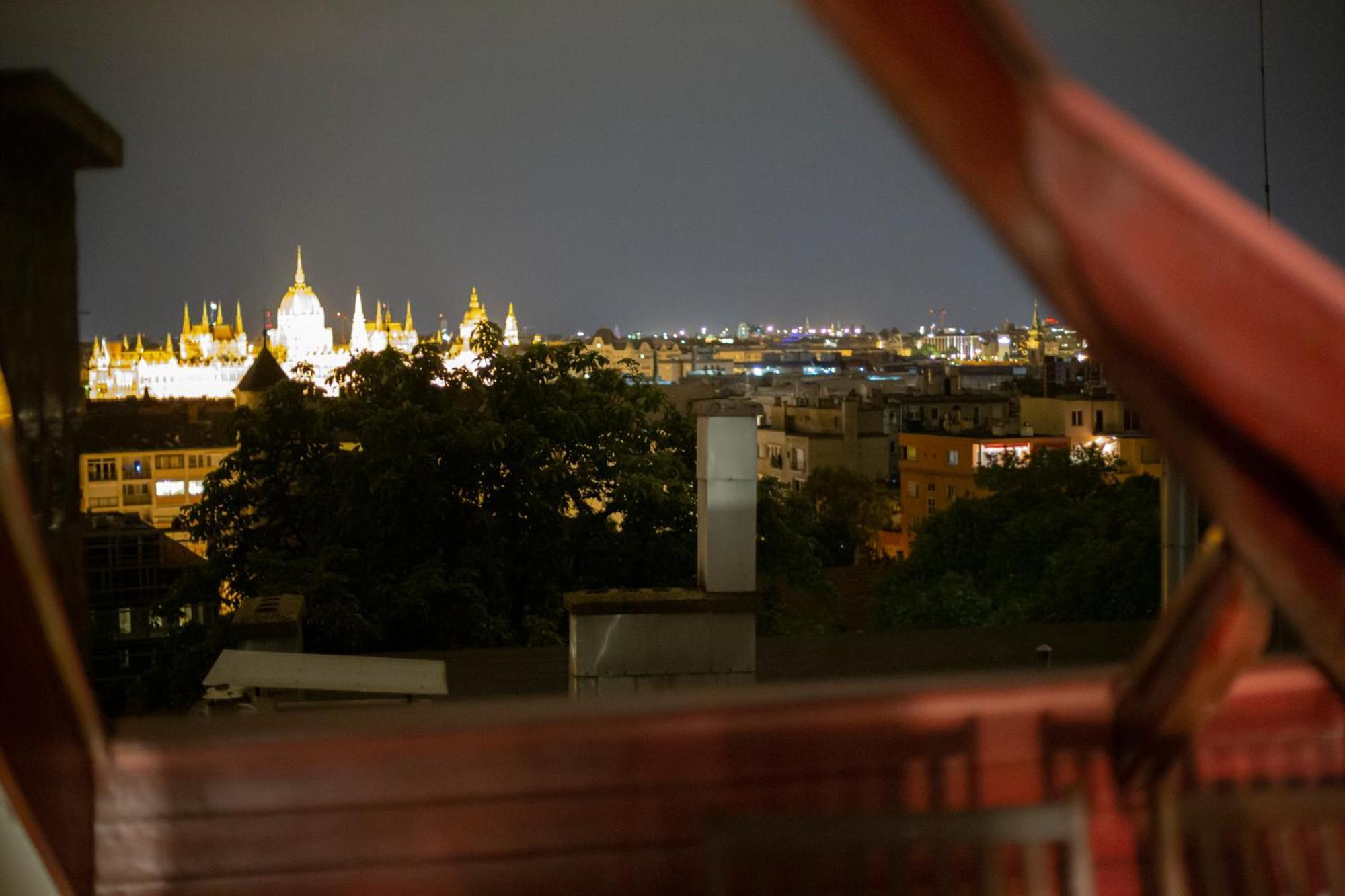 Huge 2 Bedroom Flat With Stunning View - Close To Sziget Budapest