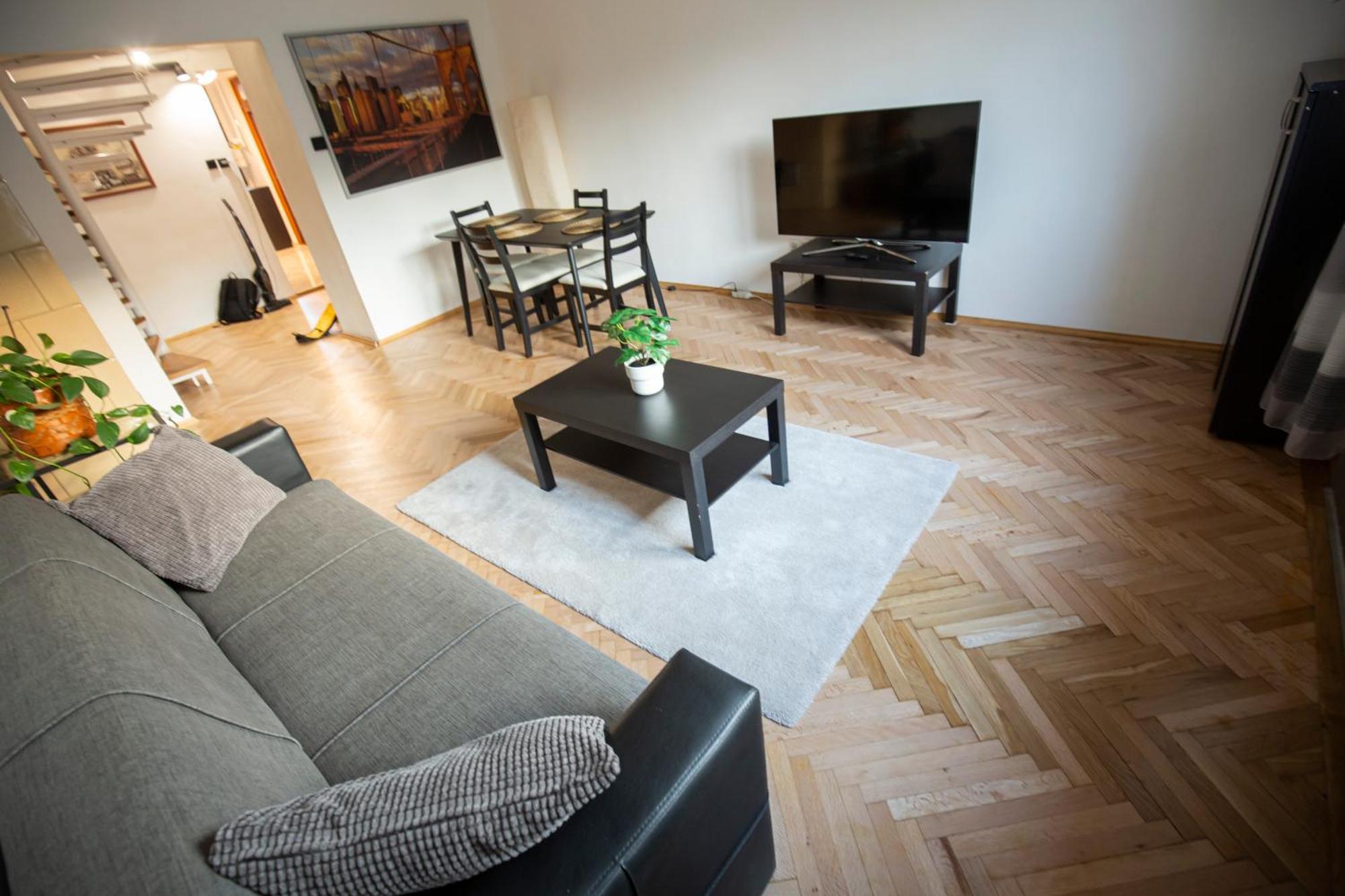 Huge 2 Bedroom Flat With Stunning View - Close To Sziget Apartment
